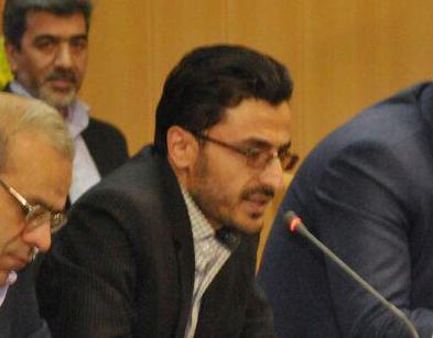 سخت گیری های حزبی کمر توسعه مرند را شکسته است/ اینجا در استخدام آبدارچی هم سیاسی کاری می شود