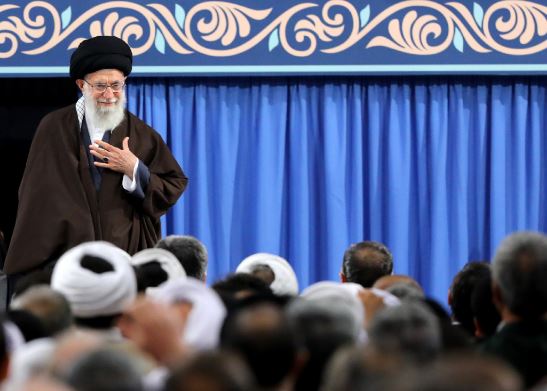 واکنش رهبر انقلاب به حمله موشکی علیه سوریه در دیدار مسئولین نظام و سفرای کشورهای اسلامی