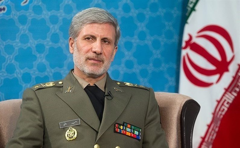 وزیر دفاع: ارتش در بهترین شرایط قرار دارد/ بزودی؛ رونمایی از محصولات جدید