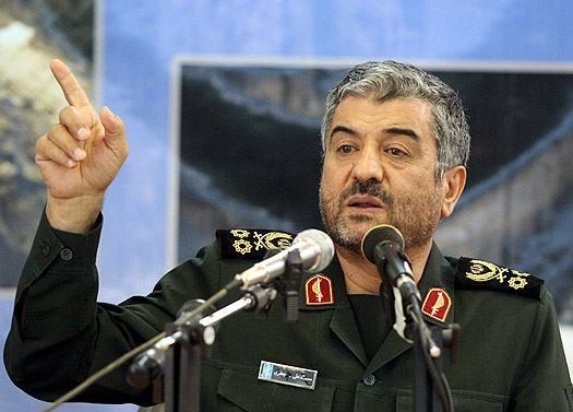 فرمانده‌کل سپاه در مشهد مقدس: آمریکا پشتیبان و فرمانده پروژه تابستان داغ بود