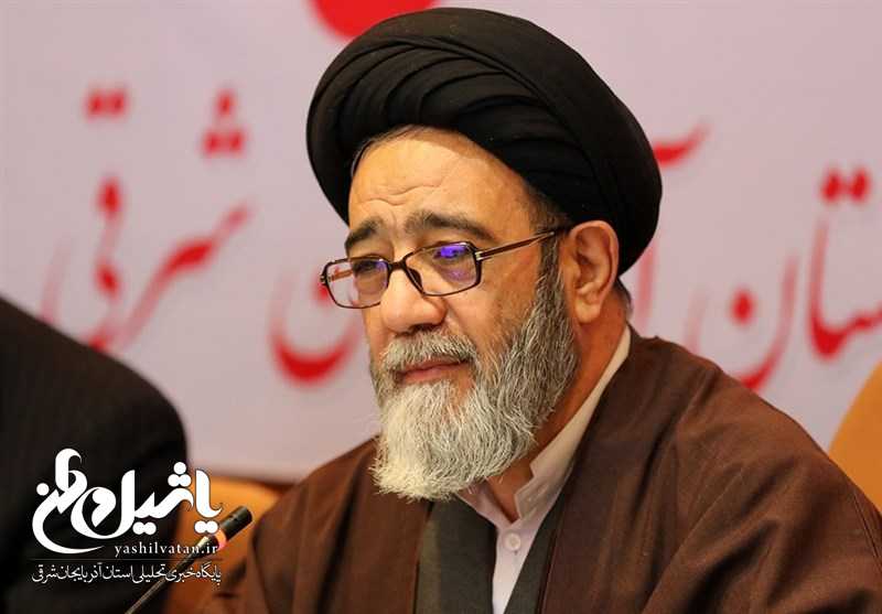 امام‌جمعه تبریز: پیام گام دوم انقلاب تبیین دستاوردهای بزرگ انقلاب و منشور تمدن‌سازی است‌