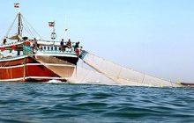 توقیف دو کشتی صید ترال در خلیج فارس توسط سپاه