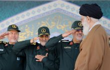 سرلشکر قاسم سلیمانی از امام خامنه‌ای «نشان ذوالفقار» دریافت کرد