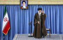 جمعی از کارگران به دیدار امام خامنه‌ای می‌روند
