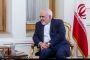 پیکر جمشید مشایخی تشییع شد/ علی نصیریان: انتظار نداشتم با پیکرت وداع کنم، آمدم تا با هم روی صحنه برویم