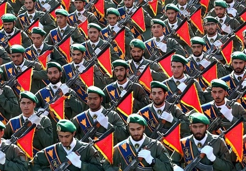 سپاه پاسداران نهادی همزاد انقلاب اسلامی