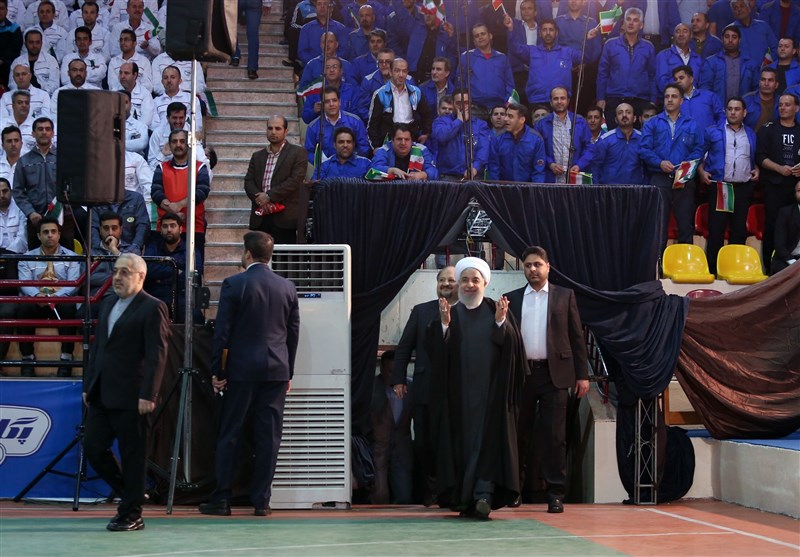 روحانی: آمریکا را به زانو در خواهیم آورد