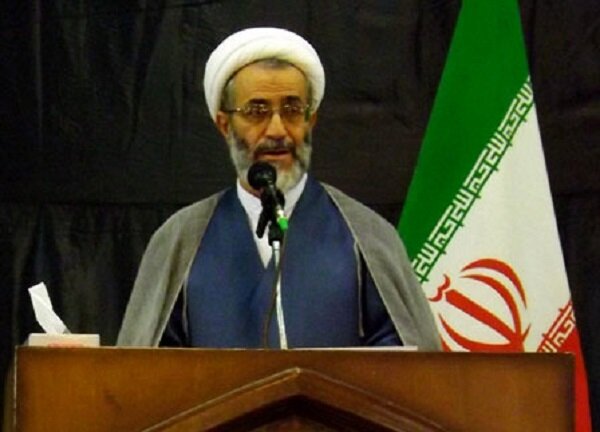 مسئولان بجای تبلیغ ارزش های اسلامی به دنبال برگزاری کنسرت هستند