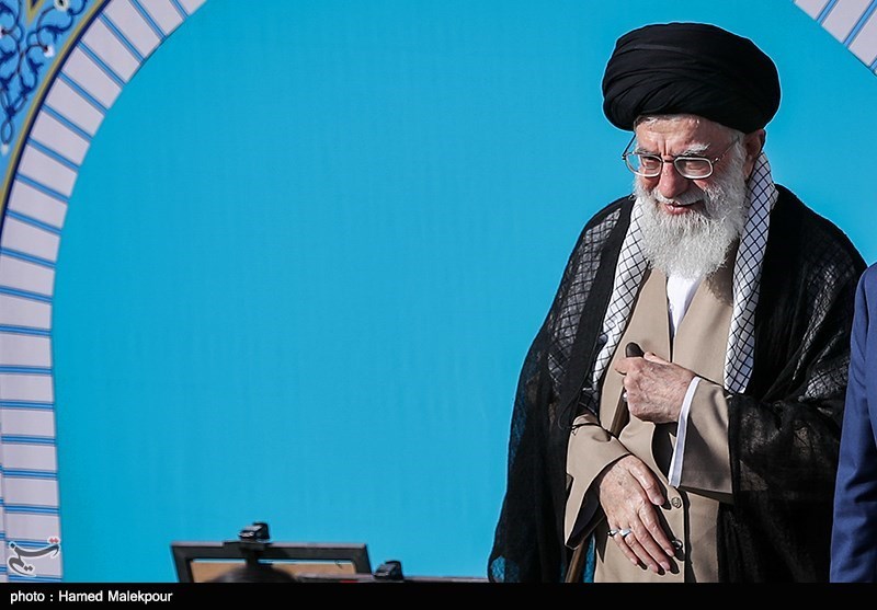 اقامه نماز عید فطر به امامت امام خامنه‌ای