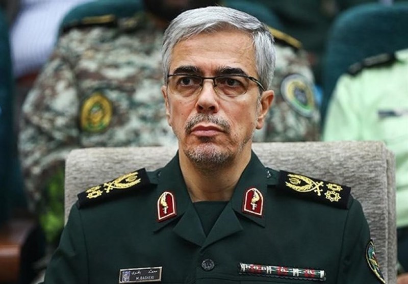 سردار باقری: ملت ایران ذره‌ای از توان دفاعی خود عقب نشینی نمی‌کند