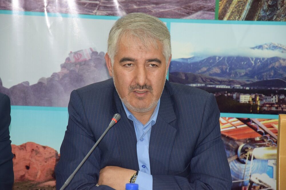 مدیران شهرستان مرند با نگاه مثبت برای حل مشکلات اقدام کنند