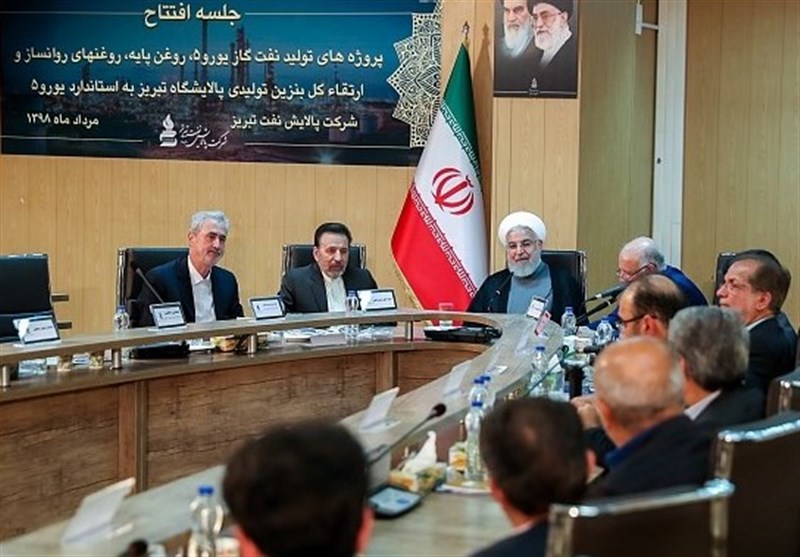رئیس‌جمهور: هر سال ۳۰۰۰ روستا به شبکه گاز متصل شده/ به خودکفایی بنزین و گازوئیل رسیدیم