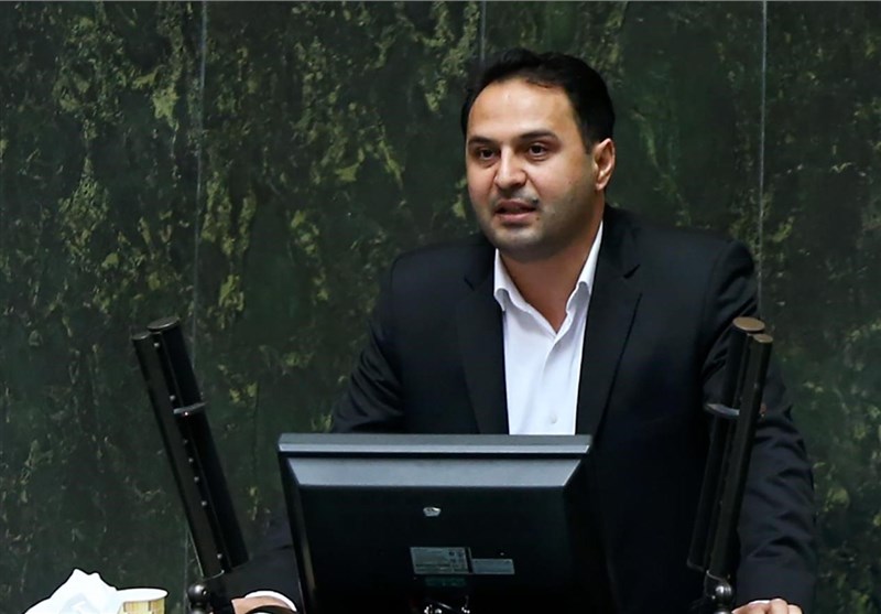 نماینده مجلس:سالیانه ۹۰۰ هزار میلیارد یارانه پنهان پرداخت می شود