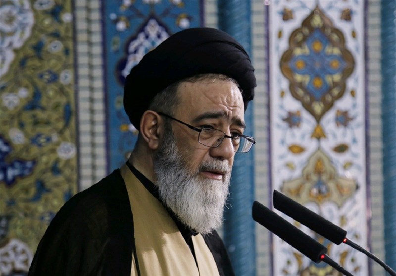 امام جمعه تبریز: حملات انصارالله یمن پاسخ کوچکی به ۵ سال تجاوز عربستان است