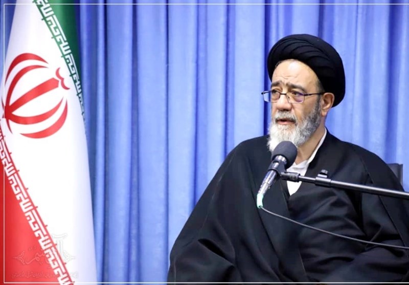 امام جمعه تبریز: مردم در اتفاقات اخیر عظمت و قدرت خود را نشان دادند