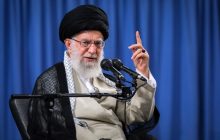 امام خامنه‌ای:‌ ملت ایران در مقابل تبلیغات دشمن برای القاء تسلیم در برابر آمریکا ایستاده است/تاب‌آوری ملت ایران برای ناظران جهانی حیرت‌انگیز است