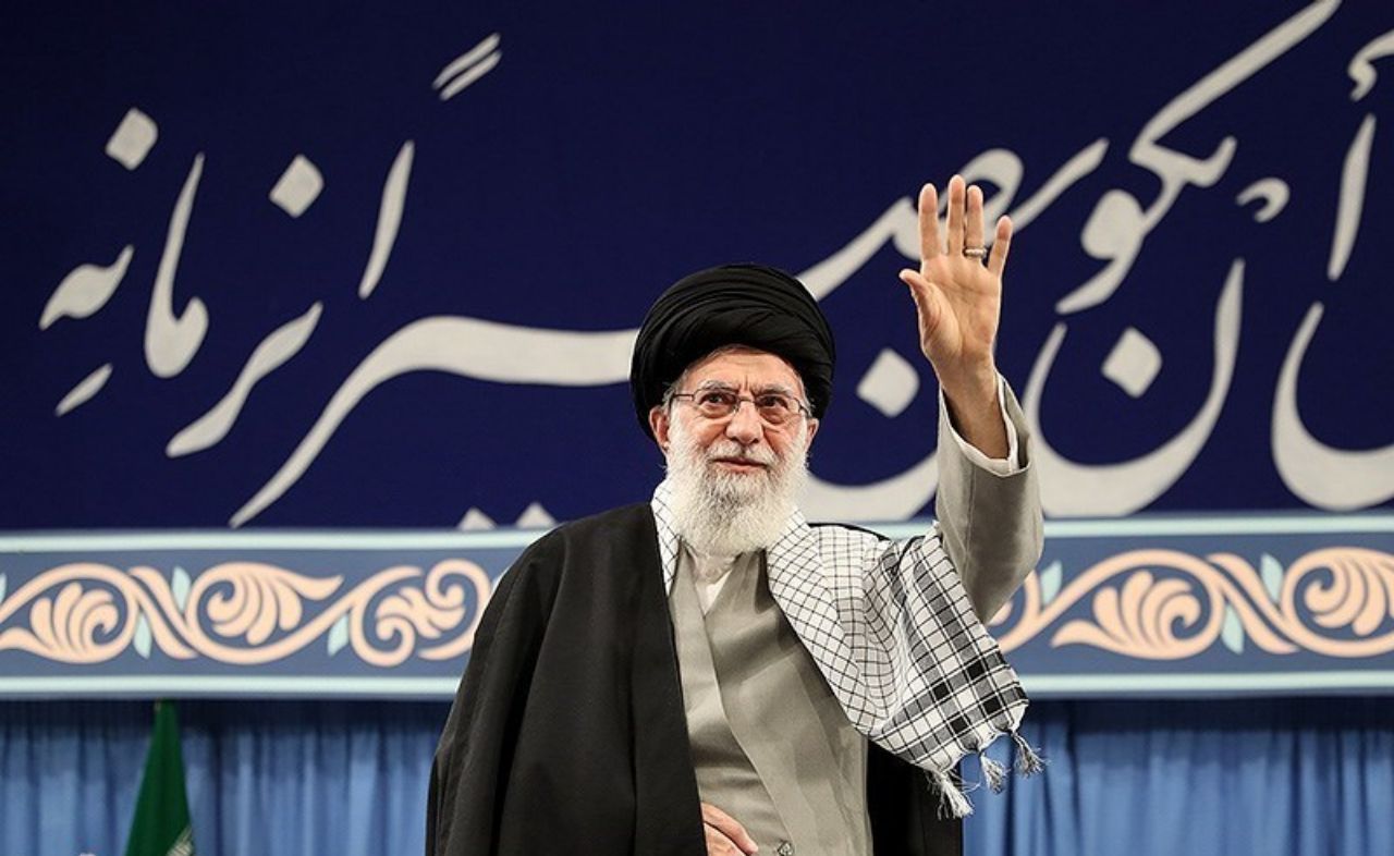 امام خامنه‌ای: اگر مجلس ضعیف و خودباخته باشد تأثیر منفی بلندمدت دارد / رأی‌دادن یک وظیفه شرعی است