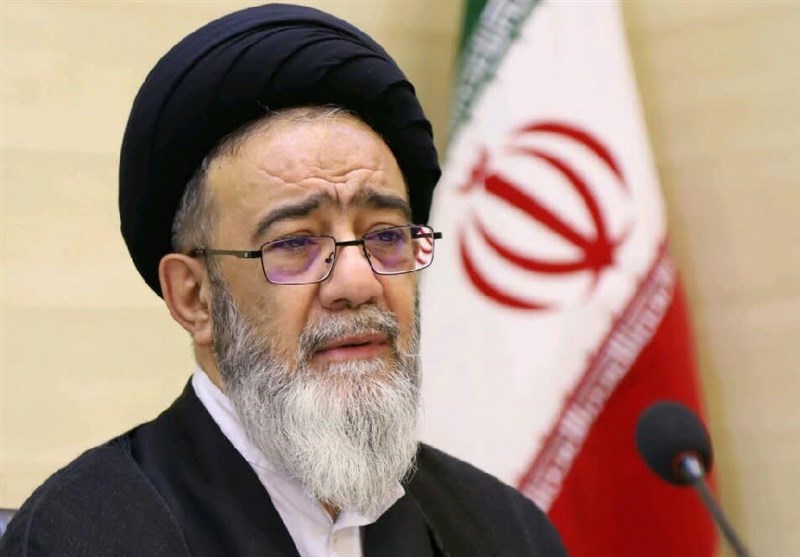 آل‌هاشم: اقتدار نیروهای مسلح ایران تصور هر تجاوز را از دشمنان گرفته است/وحدت مثال زدنی نیروهای مسلح ایران