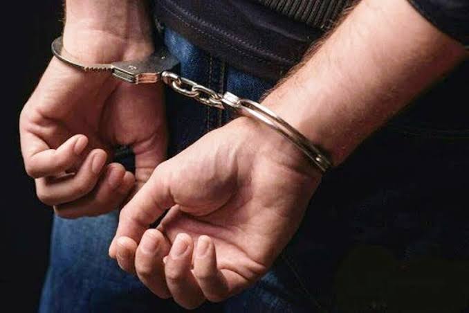 دستگیری سارقان خانه باغ ها با ۱۲فقره سرقت در مرند