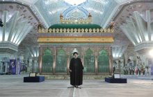 رئیسی در حرم امام خمینی(ره): دولت بر اساس مردم‌باوری به‌دنبال رفع مشکلات است/ نگاه امام به مردم تشریفاتی و سیاسی نبود