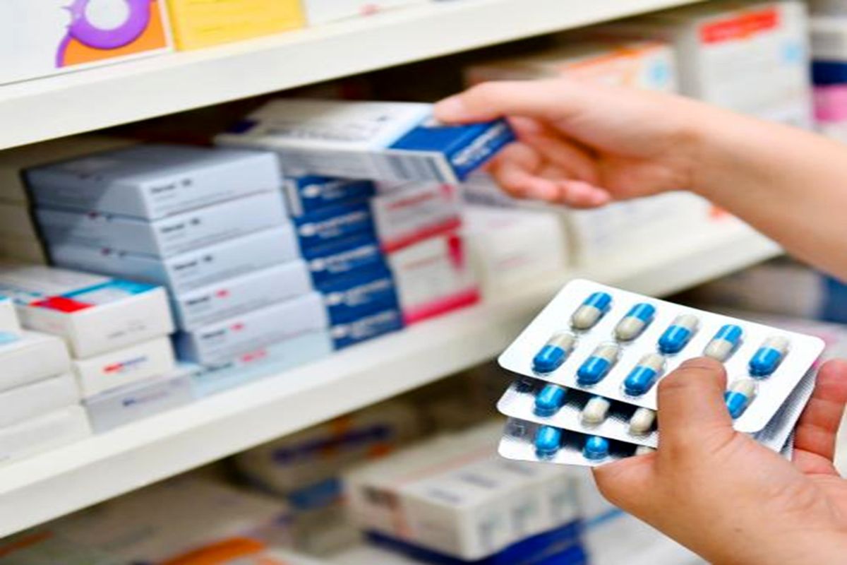 هشدار تعزیرات حکومتی آذربایجان‌شرقی به تخلفات در داروخانه‌های استان
