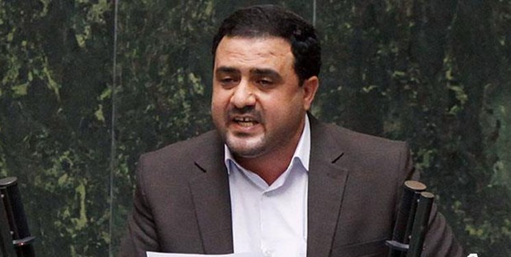 انتقال آب دریای خزر به دریاچه ارومیه بررسی شود