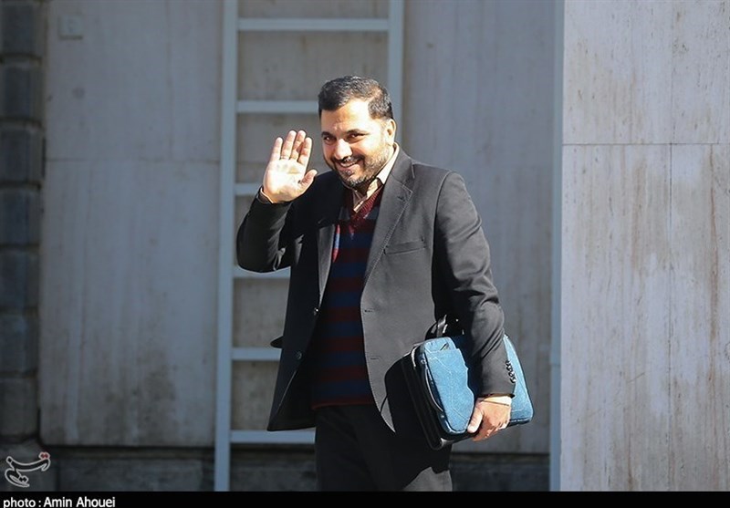 زارع‌پور: می‌خواهیم سرعت اینترنت را چهل برابر کنیم/ پیام‌رسان‌های داخلی روند رو به رشد دارند