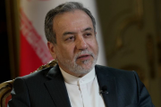 عراقچی: درباره موضوع موشکی با هیچ‌کس هیچ گفت‌وگویی نداریم