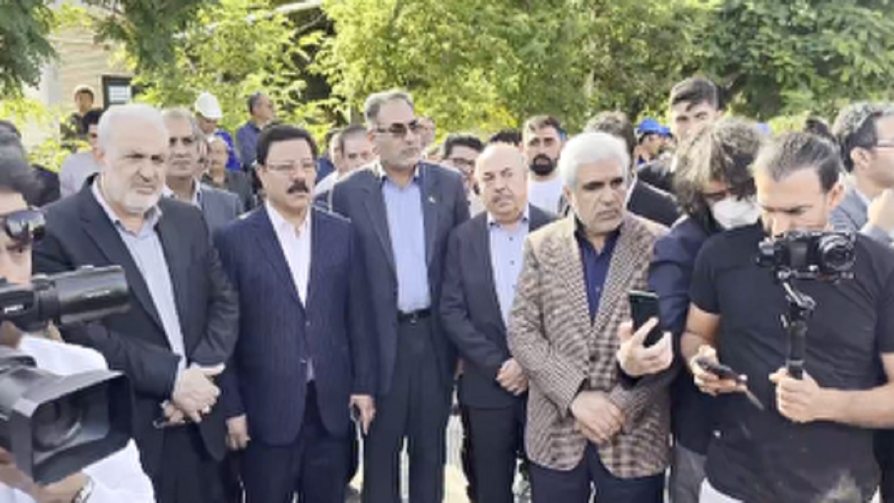 حضور وزیر نیرو در محل انتقال آب ارس به مرند و تبریز